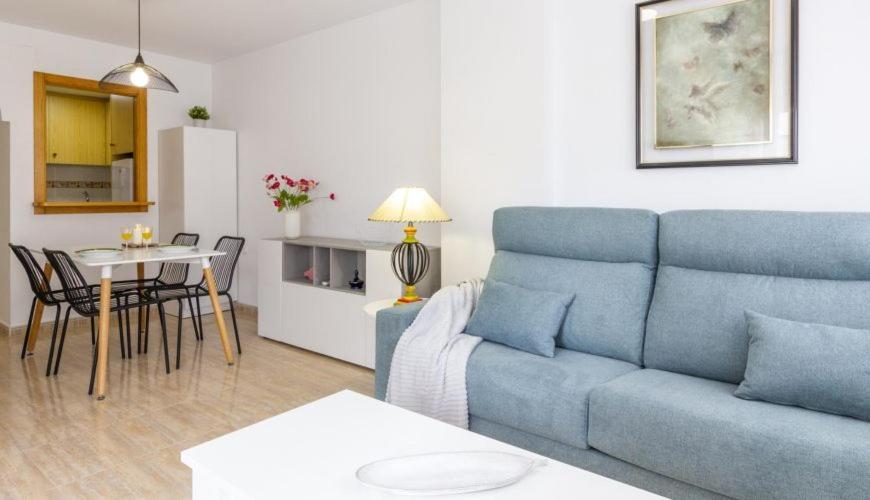 M&R Trini Beach, Parking Privado Torrevieja Luaran gambar