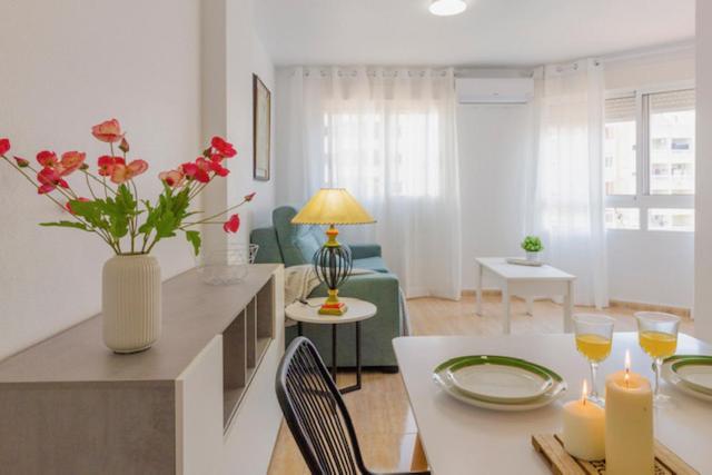 M&R Trini Beach, Parking Privado Torrevieja Luaran gambar