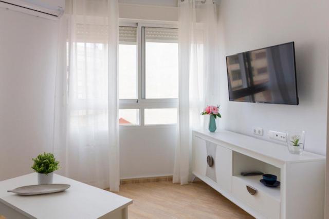 M&R Trini Beach, Parking Privado Torrevieja Luaran gambar