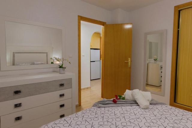 M&R Trini Beach, Parking Privado Torrevieja Luaran gambar